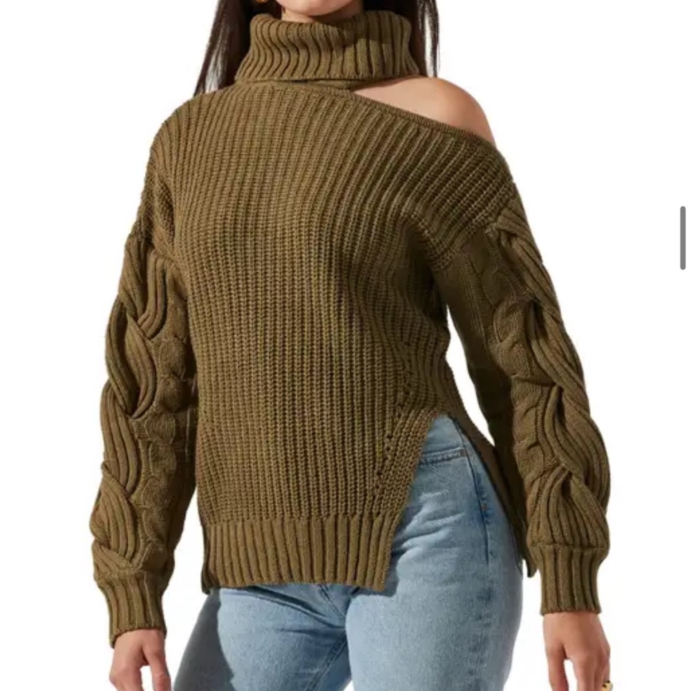 ASTR the Label Sequoia Cutout Turtleneck Cotton Blend Off-the-Shoulder Sweater